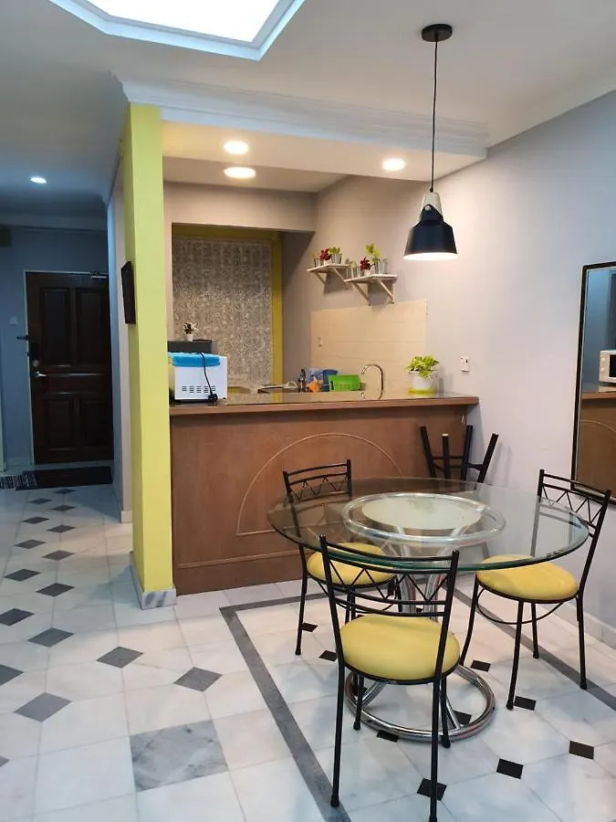 Apartment Va Homestay Penang,Bayu Emas 2 Rooms Apartment,Batu Ferringhi