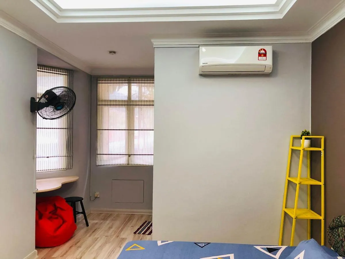 Va Homestay Penang,Bayu Emas 2 Rooms Apartment,Batu Ferringhi 0*,  Malaysia