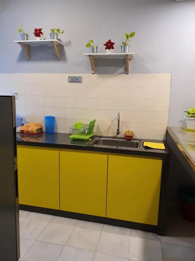 Apartment Va Homestay Penang,Bayu Emas 2 Rooms Apartment,Batu Ferringhi